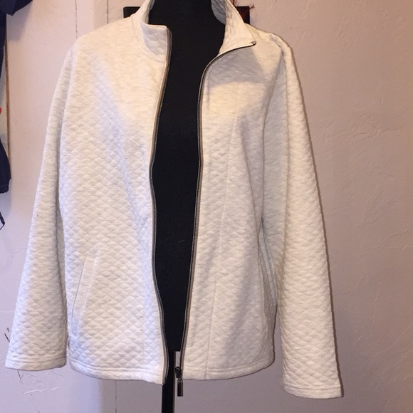 Onque Casuals Jackets & Coats Ivory Casual Diamond Quilted Knit Zip